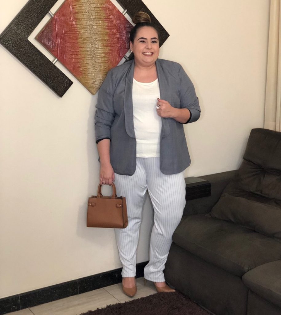 Look plus size para o trabalho 