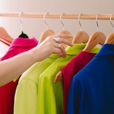 Como Criar um Estilo Pessoal Mesmo com Poucas Peças